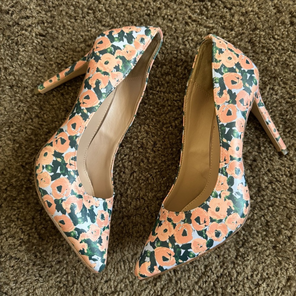 BCBGeneration Heidi classic pointed-toe pumps fea… - image 11